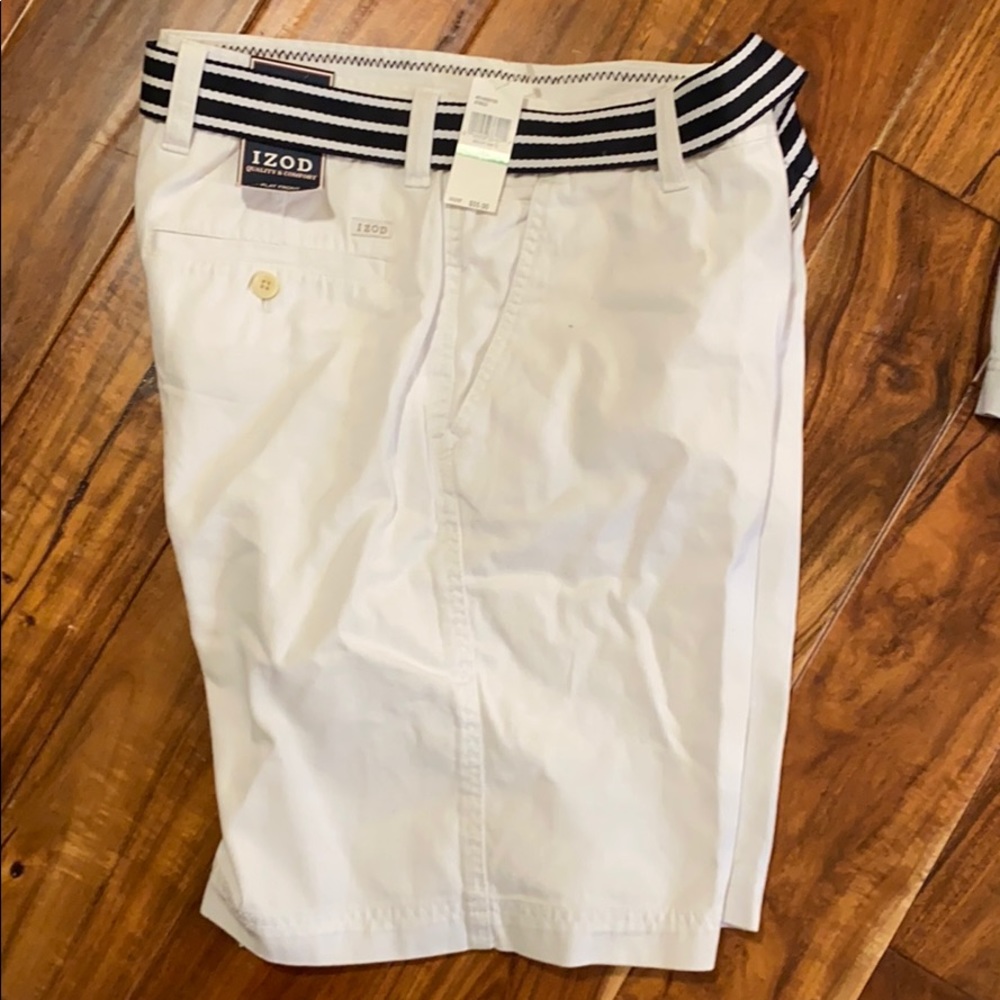 Men’s flat front 100% cotton shorts